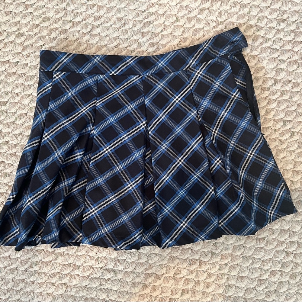 Size 6 H&M plaid skirt